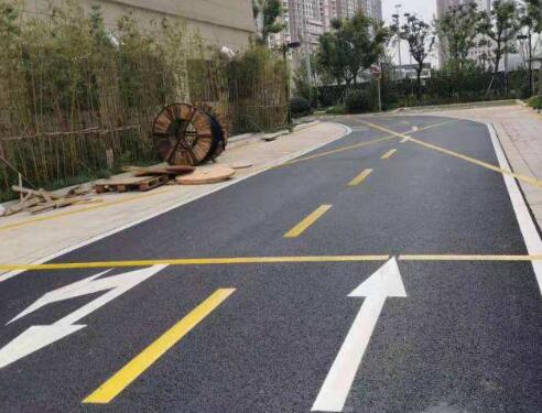 蘇州小區(qū)道路劃線哪家好？推薦江蘇中穎