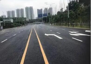 蘇州道路劃線分析，可變車道是什么意思？可變導(dǎo)向車道是可變車道嗎？